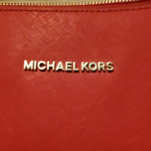 NWT Michael kors Jet set tote- Red - Picture 7 of 8